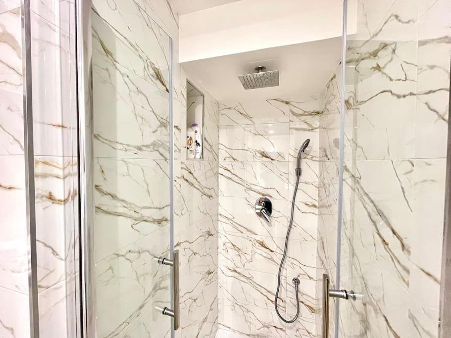 Isabel Suite Наполи Екстериор снимка