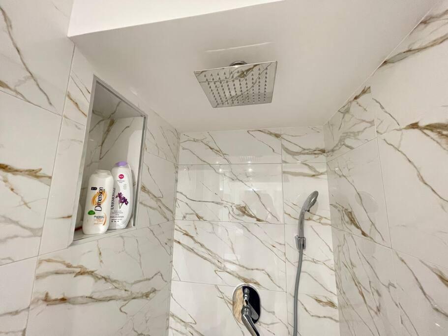 Isabel Suite Наполи Екстериор снимка