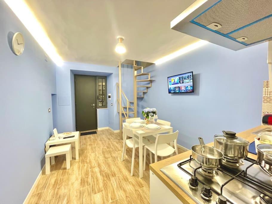 Isabel Suite Наполи Екстериор снимка