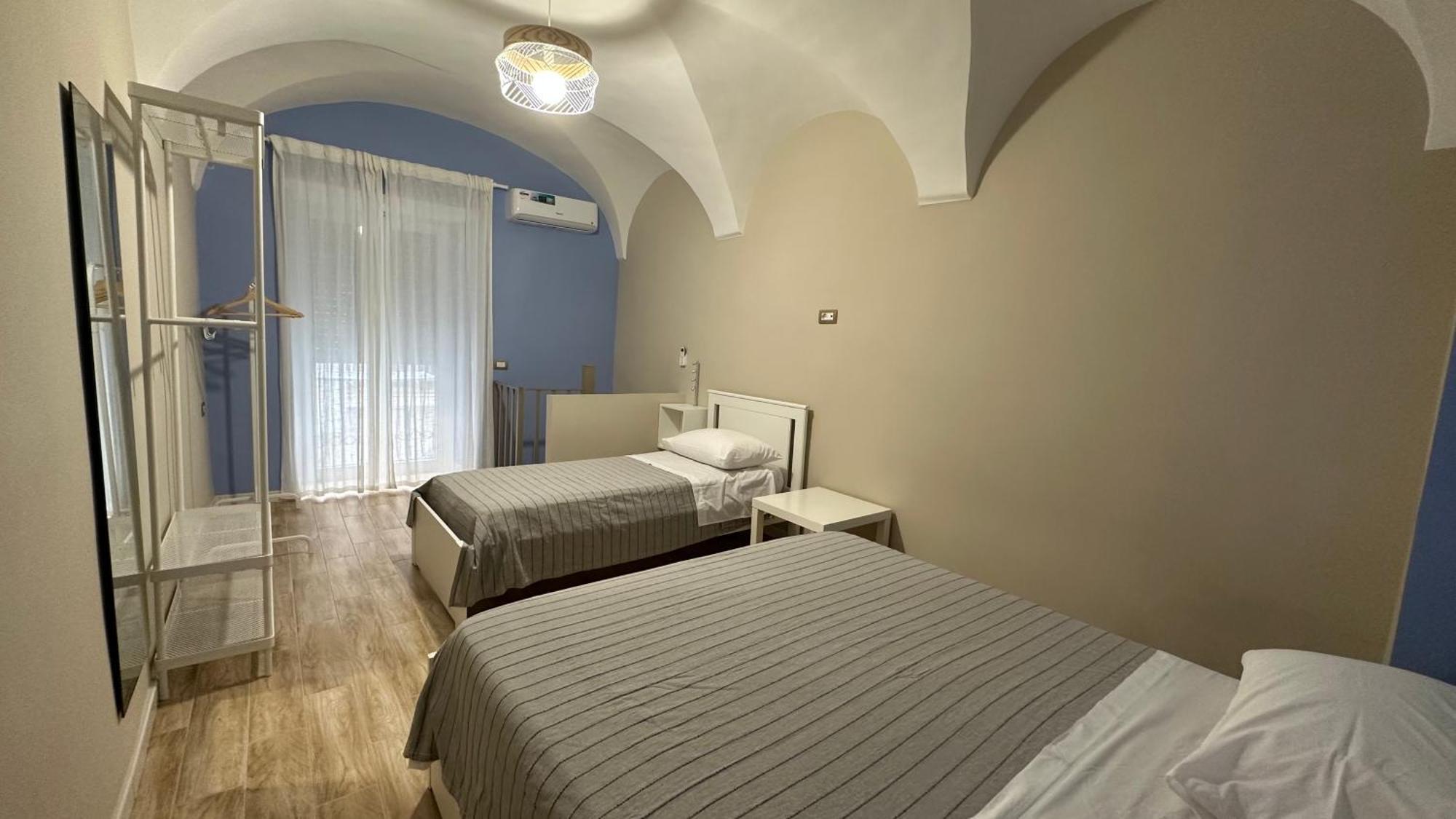 Isabel Suite Наполи Екстериор снимка