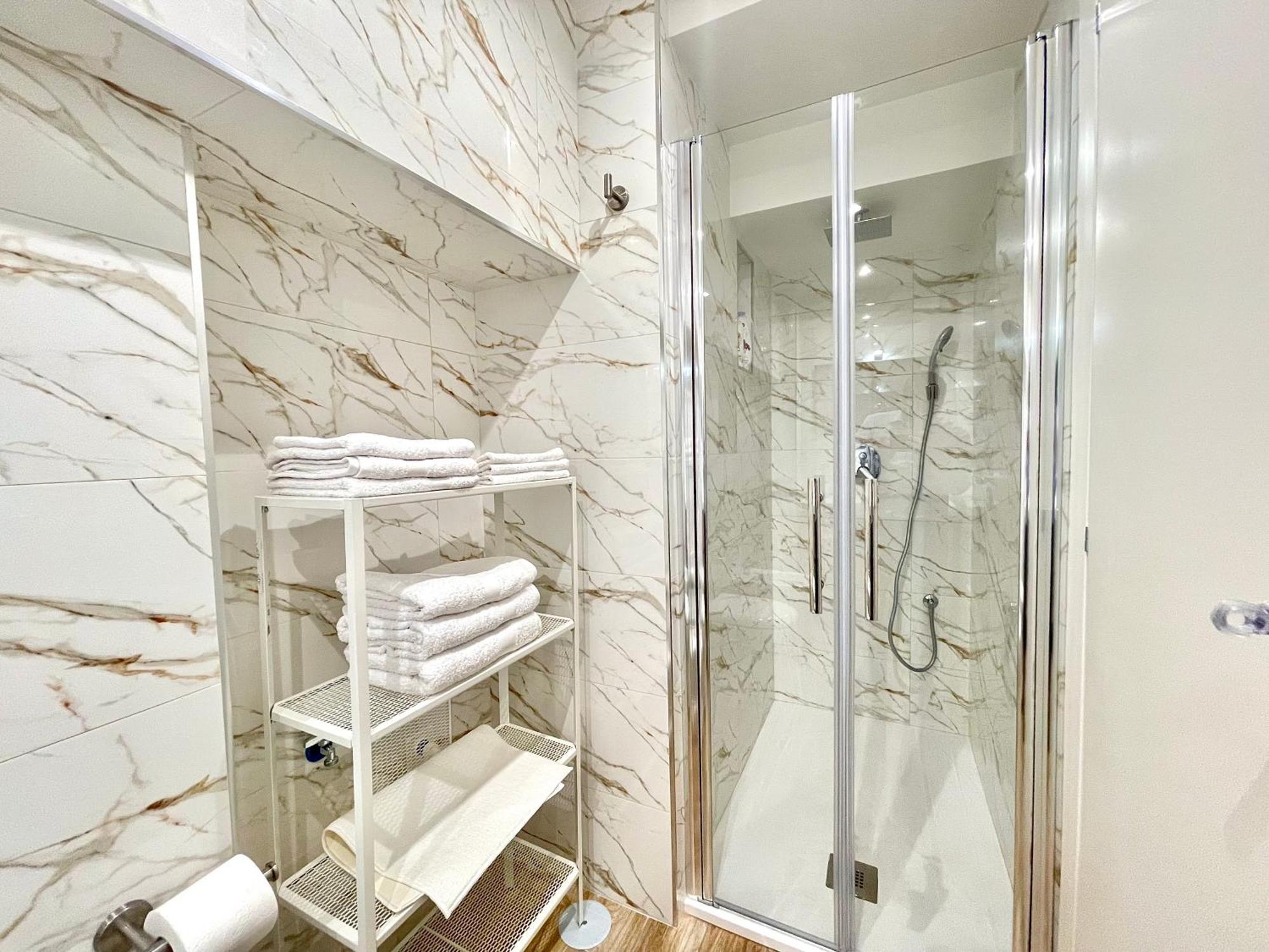 Isabel Suite Наполи Екстериор снимка