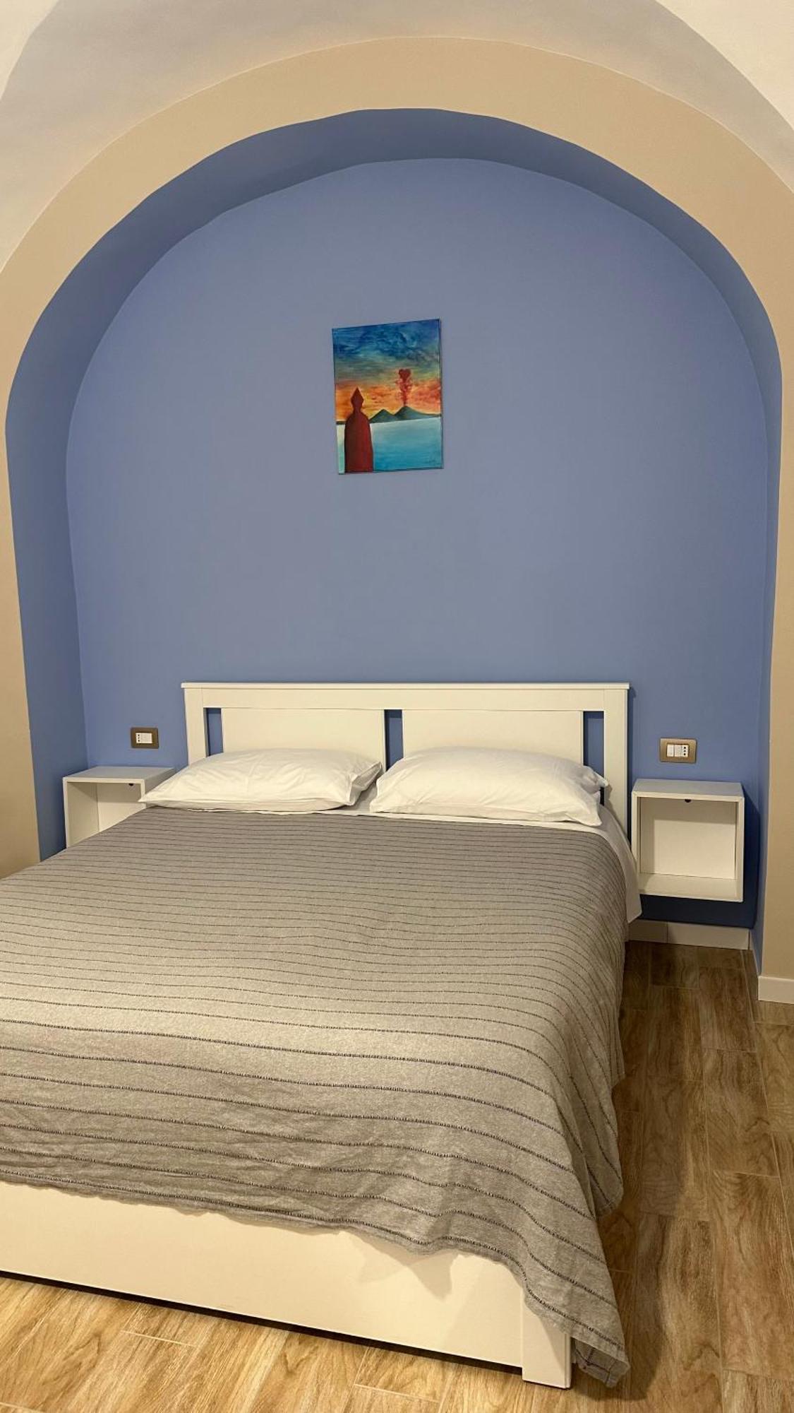 Isabel Suite Наполи Екстериор снимка